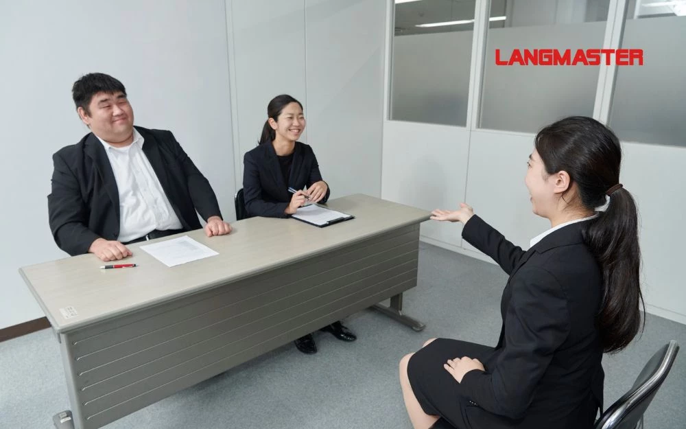 Bố cục giới thiệu bản thân bằng tiếng Anh mạch lạc giúp nhà tuyển dụng có cái nhìn rõ nét về ứng viên
