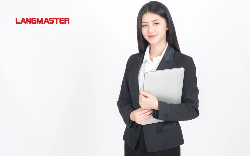 Chọn trang phục màu sắc và họa tiết nhã nhặn khi đi phỏng vấn
