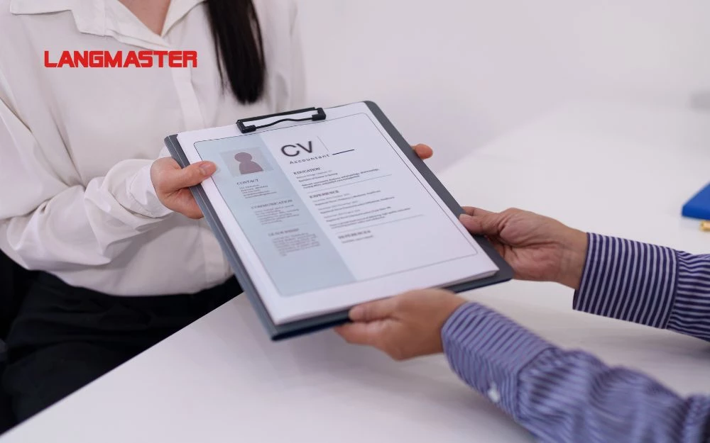 Cần lưu ý một số nguyên tắc khi viết CV song ngữ Anh Việt