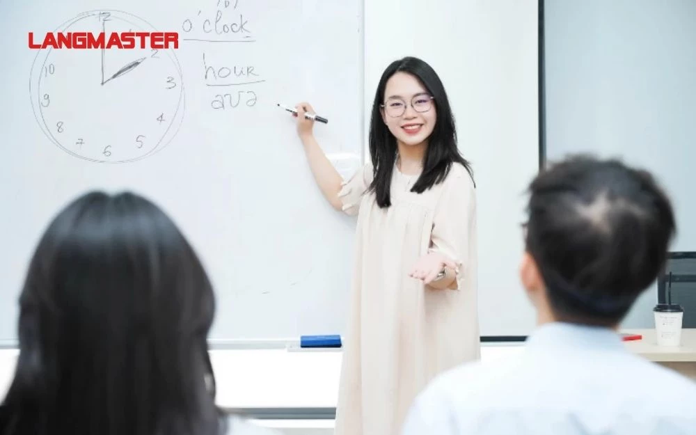 Mỗi cơ sở giáo dục có các tiêu chuẩn tuyển dụng riêng