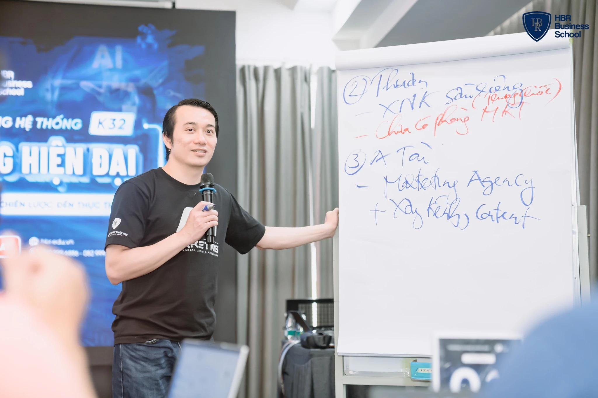 Cơ hội học hỏi trực tiếp từ những bộ óc quản trị vĩ đại nhất thế giới mang lại tầm nhìn chiến lược và tri thức tinh hoa cho đội ngũ nòng cốt.