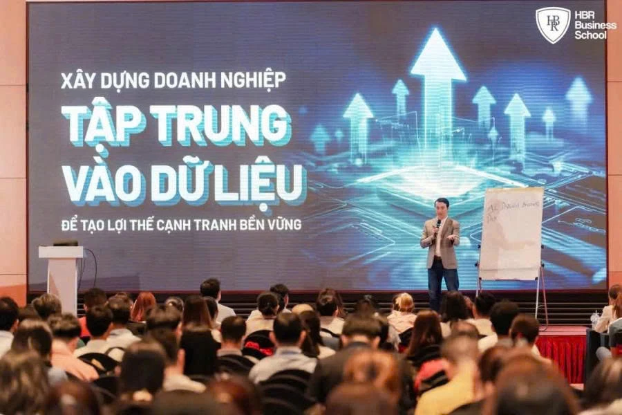 Tại HBR Holdings, dữ liệu là 