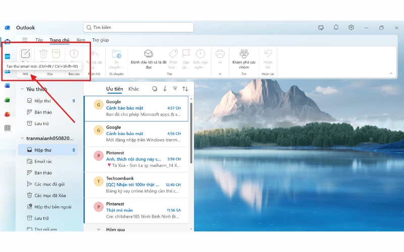 Nhấp vào New Email (Tạo email mới) trên Microsoft Outlook