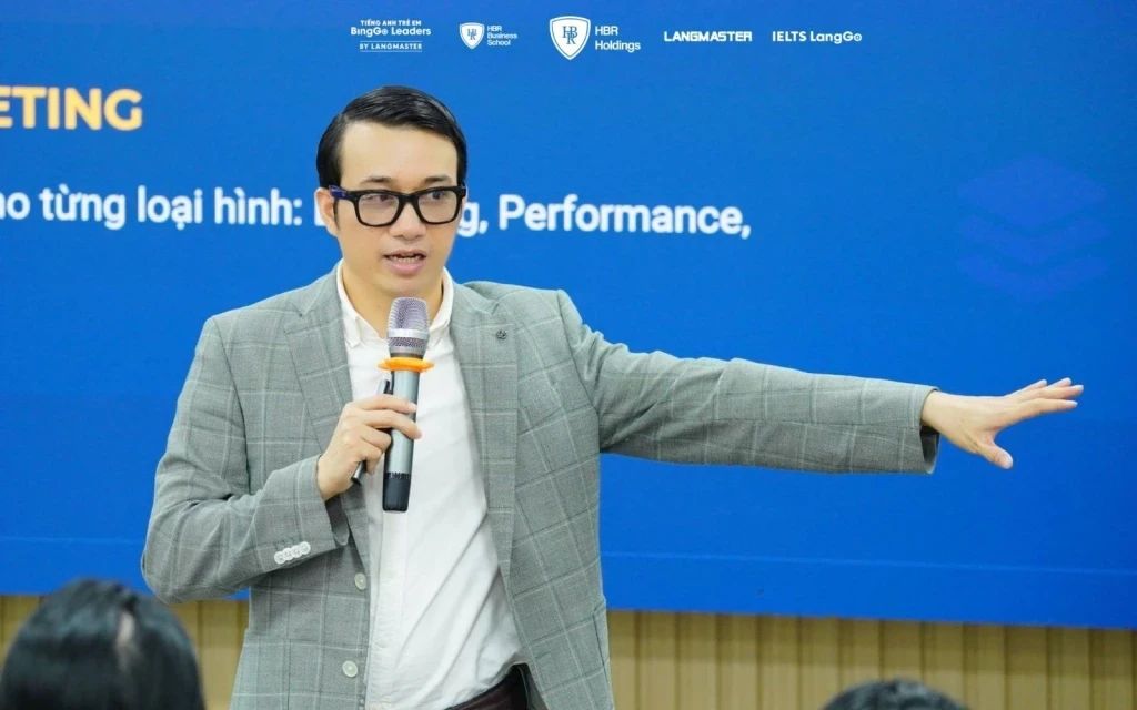 HBR HOLDINGS CHIA SẺ XU HƯỚNG TUYỂN DỤNG MARKETING 2026 TẠI ĐHQGHN
