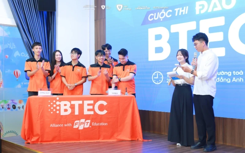 Các đội chơi tự tin bước vào những vòng thi đầy kịch tính tại Cao đẳng Anh Quốc BTEC FPT.