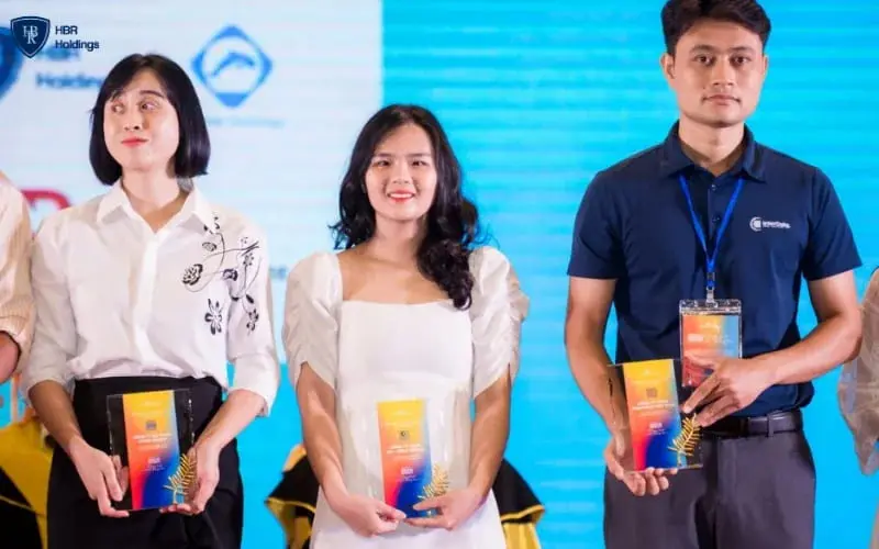 HBR HOLDINGS ĐỒNG HÀNH CÙNG LỄ TỐT NGHIỆP VIỆN ĐÀO TẠO QUỐC TẾ FPT