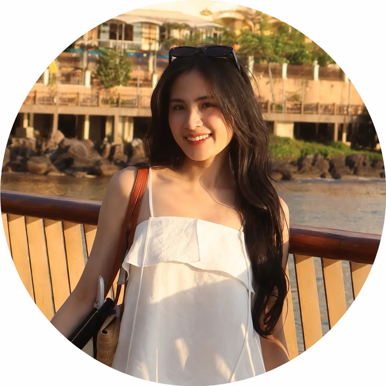 Ms. Lê Thị Thu Hiền